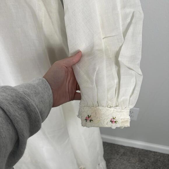 Vintage 1970's Wedding Dress White Pink Rose Details Prairie Cottage Modest - Picture 5 of 15